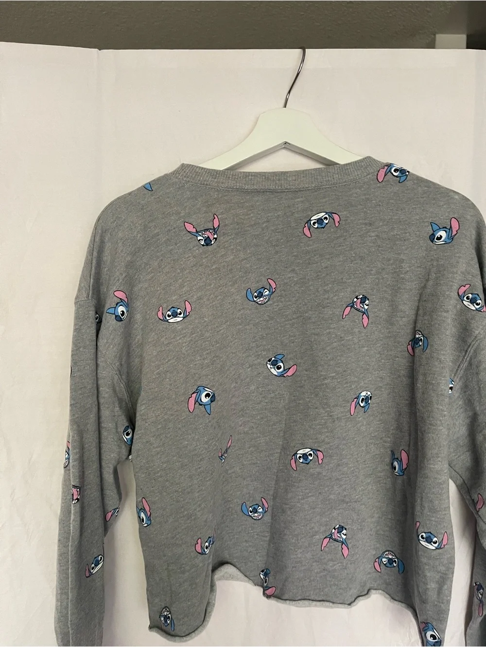 Disney Lilo & Stitch All-Over Print Cropped Sweatshirt Size XL Y2K Lounge Street